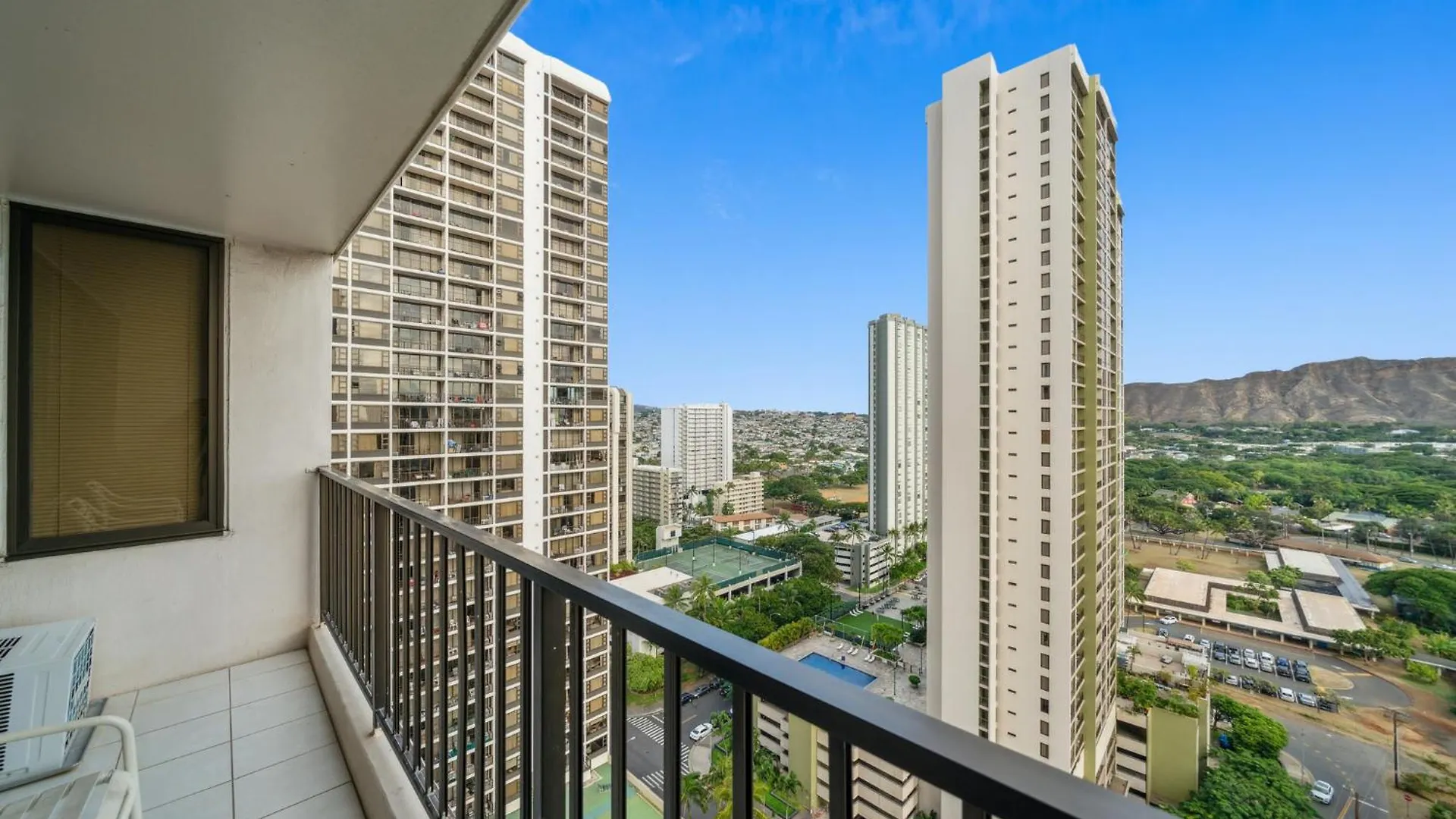 Scenic 23Rd-Floor Corner Retreat With Diamond Head & Ocean Views Apartamento Honolulu 0*,  Estados Unidos da América